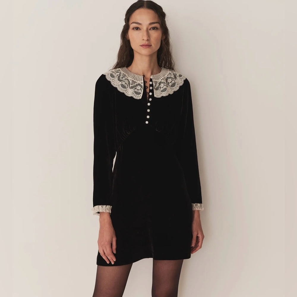 Velvet Lace-Collar Mini Dress in Burgundy - Picture 6 of 6